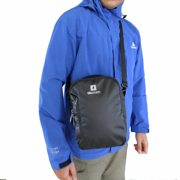 CONSINA SACALETA TAS SELEMPANG SLING BAG HITAM